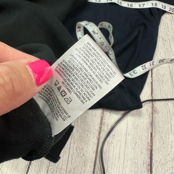 eddie bauer Women's Black Long Sleeve tee set of 2 black and navy sz xl - Picture 7 of 7